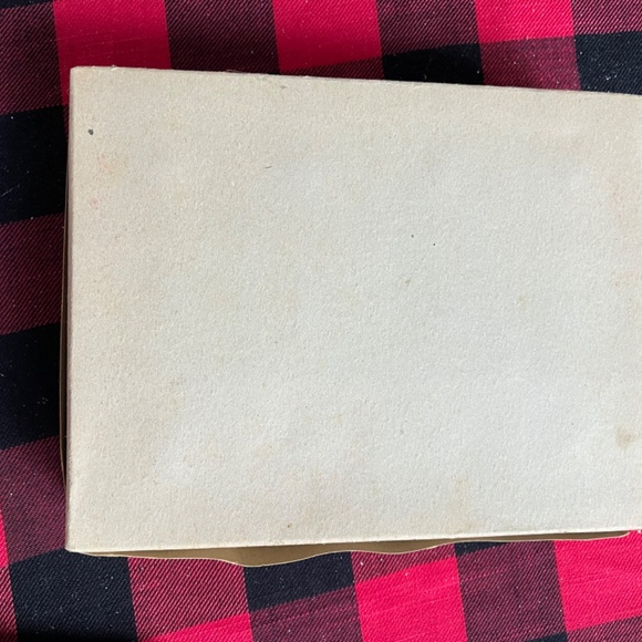 12 Vintage Ornaments in Original Box - Picture 9 of 11